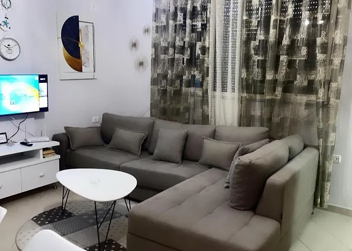 Mirela's By The Sea Appartement