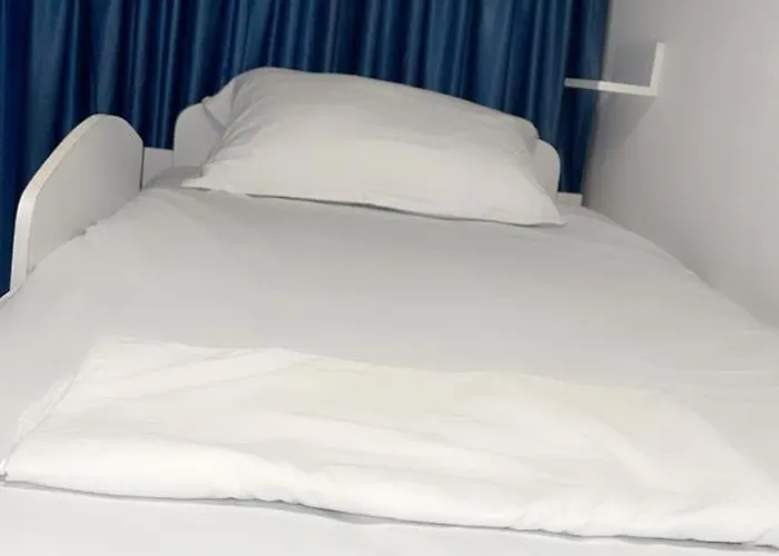 Apartment Mirela's By The Sea *